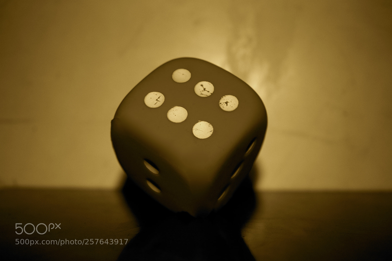 Canon EOS 100D (EOS Rebel SL1 / EOS Kiss X7) sample photo. Dice photography