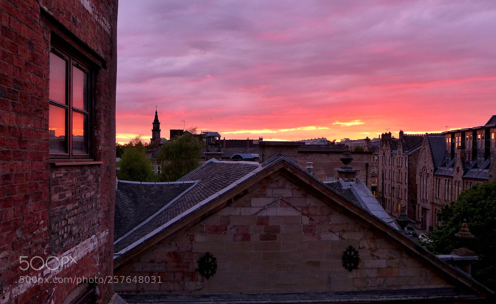 Panasonic Lumix DMC-LX7 sample photo. Glasgow kiss photography