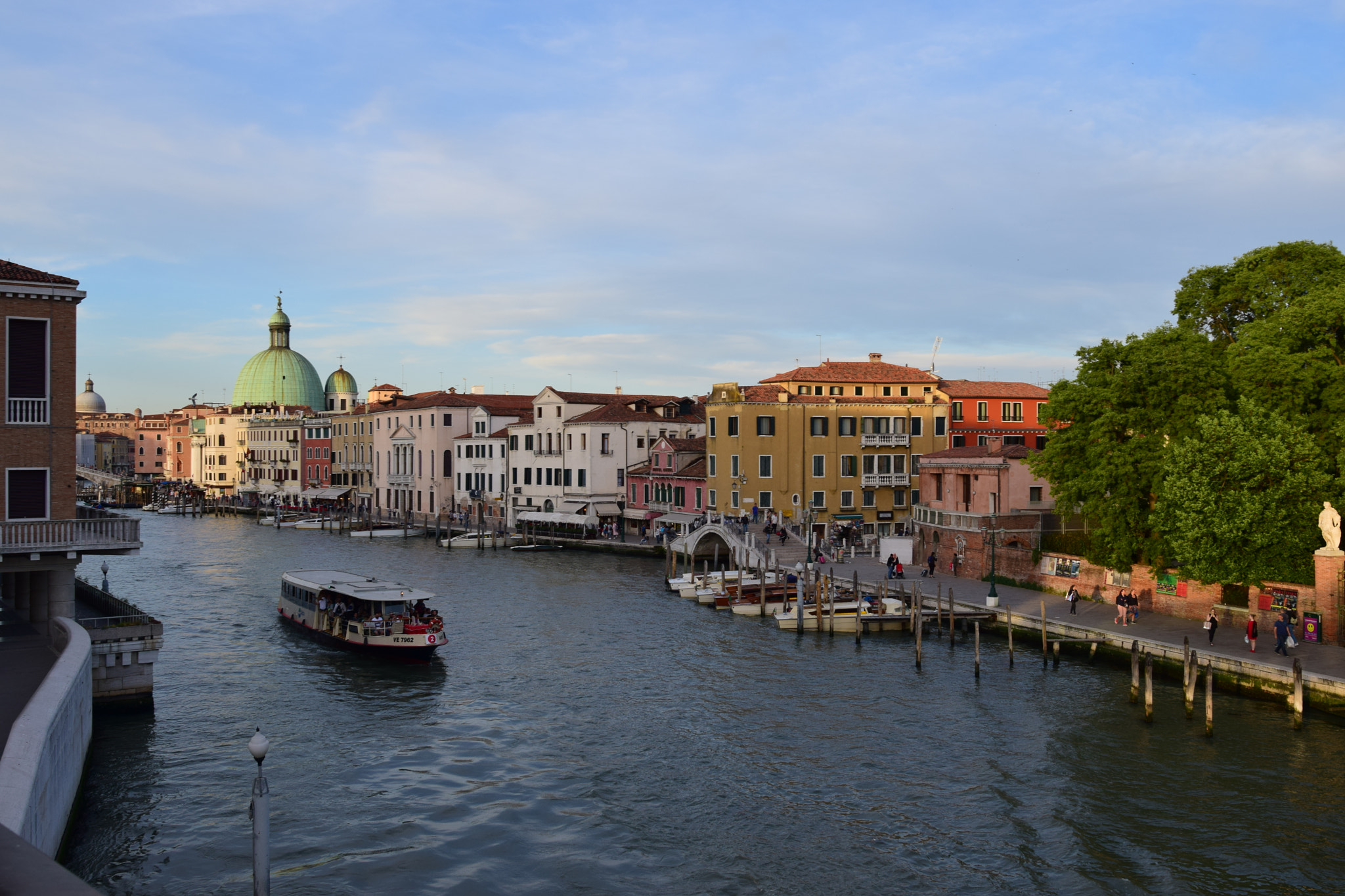 Nikon D5300 + Nikon AF-S Nikkor 20mm F1.8G ED sample photo. Venice photography