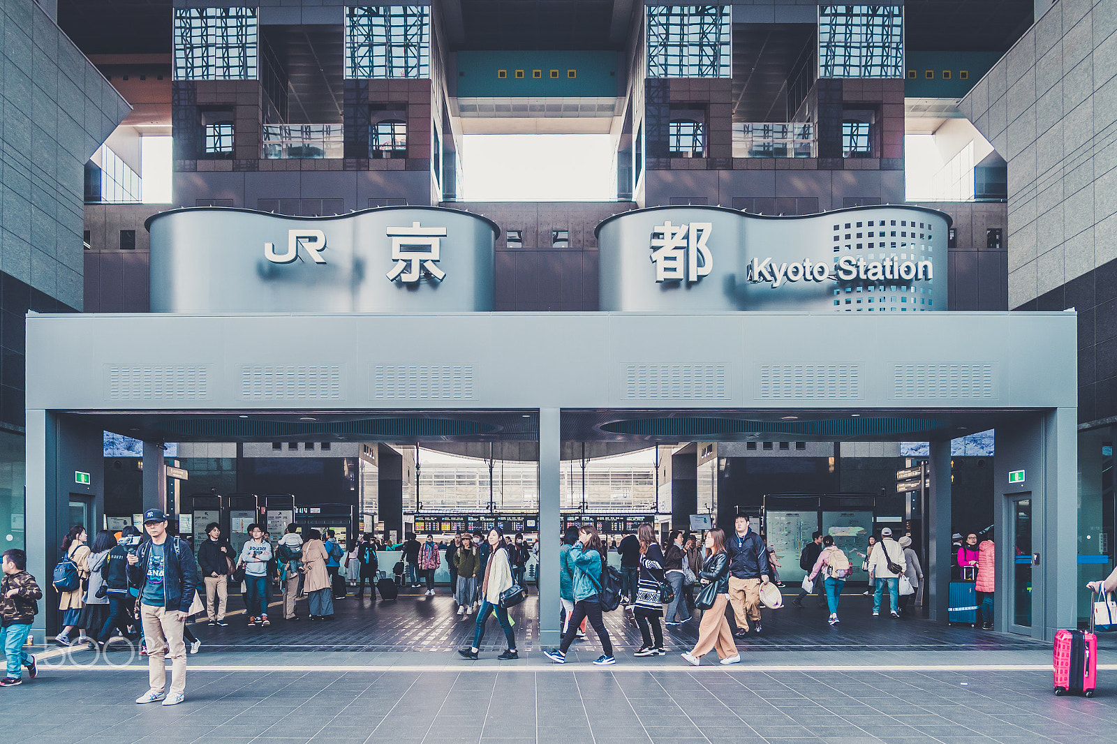 Fujifilm X-A10 sample photo. Kyoto station photography