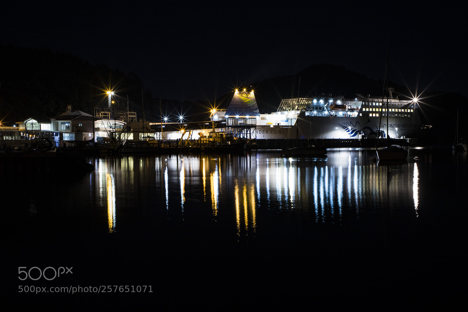 Canon EOS 6D Mark II sample photo. Ferry at night img photography