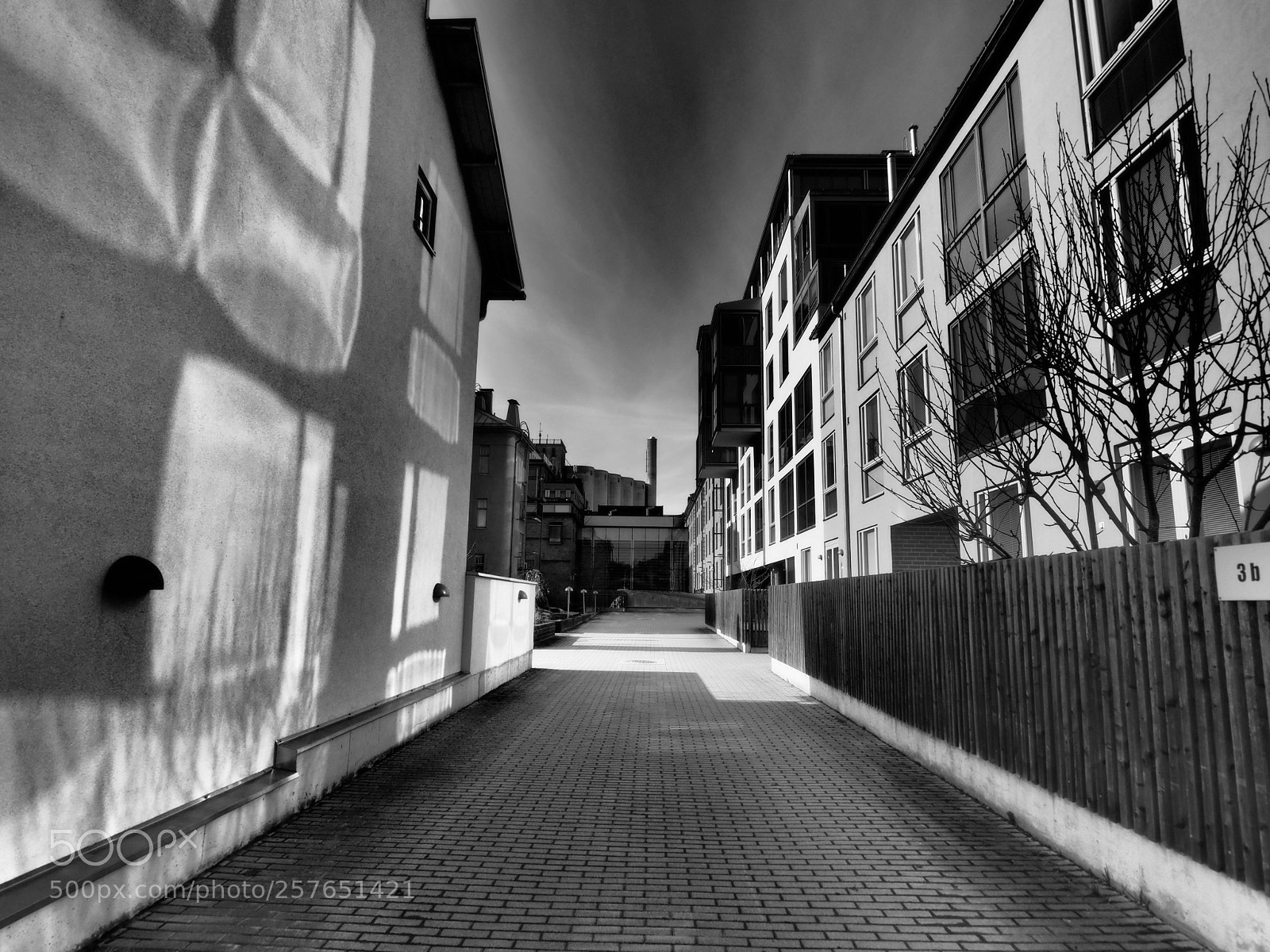 Olympus PEN-F sample photo. Alley photography