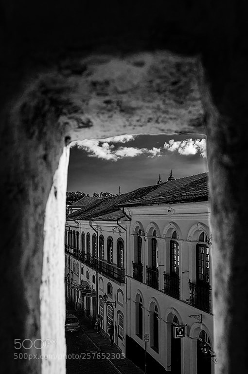 Nikon D90 sample photo. The story window photography