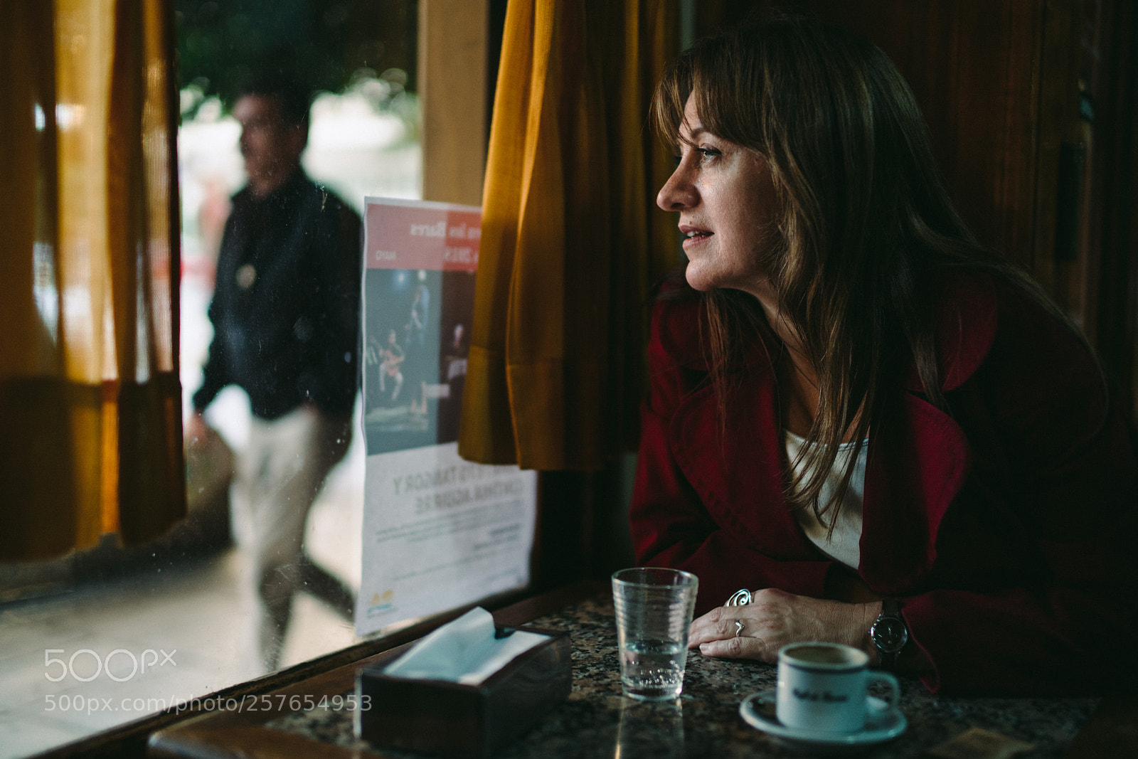 Sony a7R II sample photo. Viviana en el caf photography
