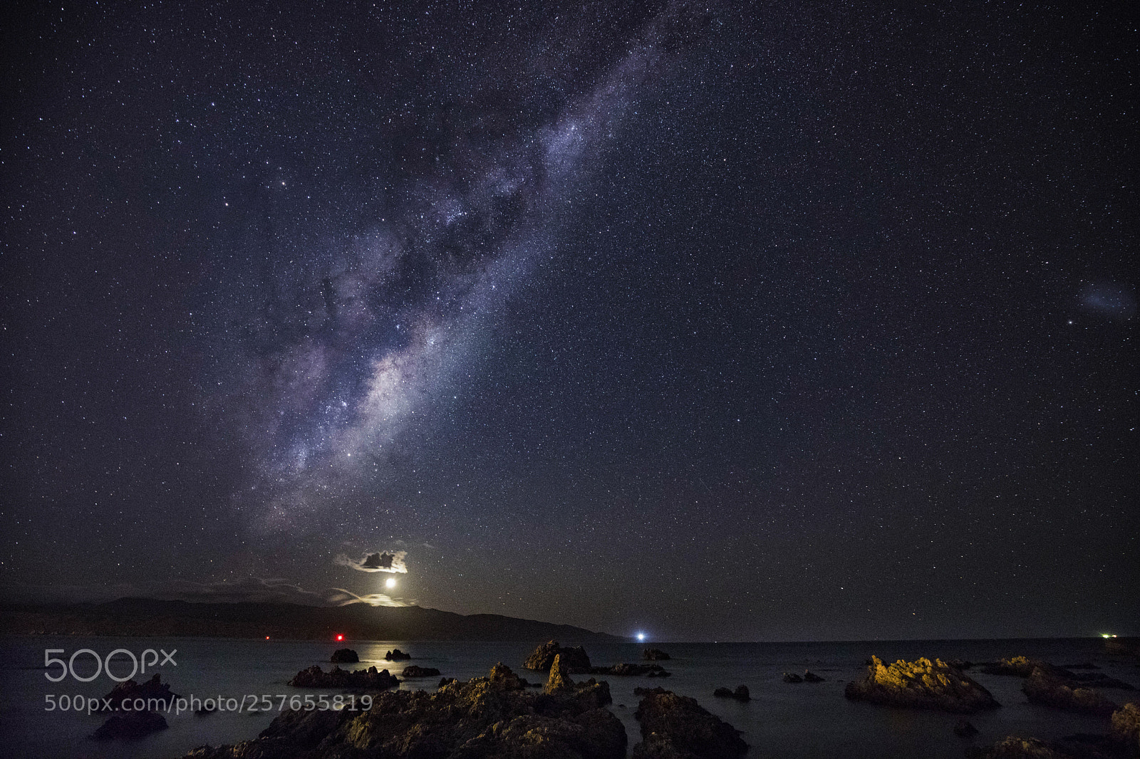 Canon EOS 6D Mark II sample photo. Moonrise under milky way photography