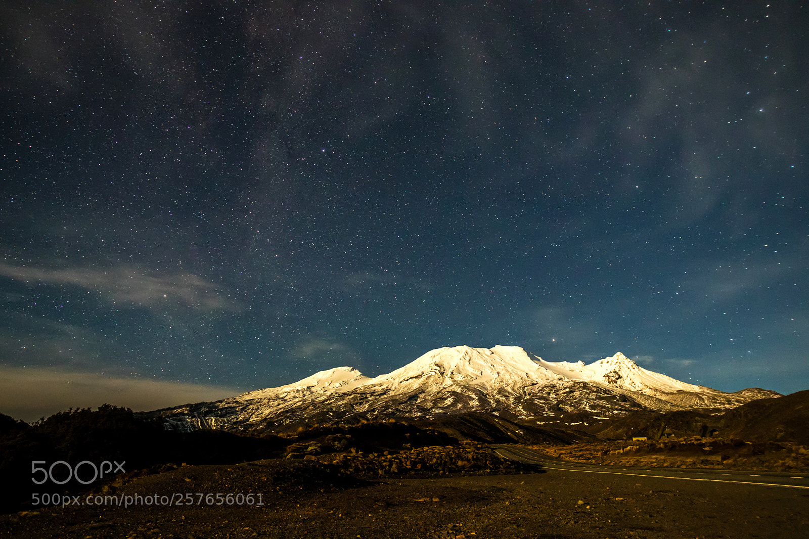 Canon EOS 80D sample photo. Mt. ruapehu under stars photography