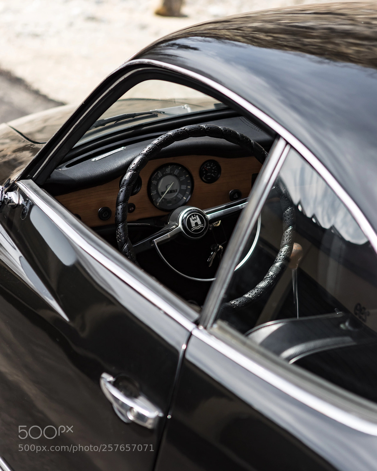 Canon EOS 5D Mark IV sample photo. Vw karmann ghia photography