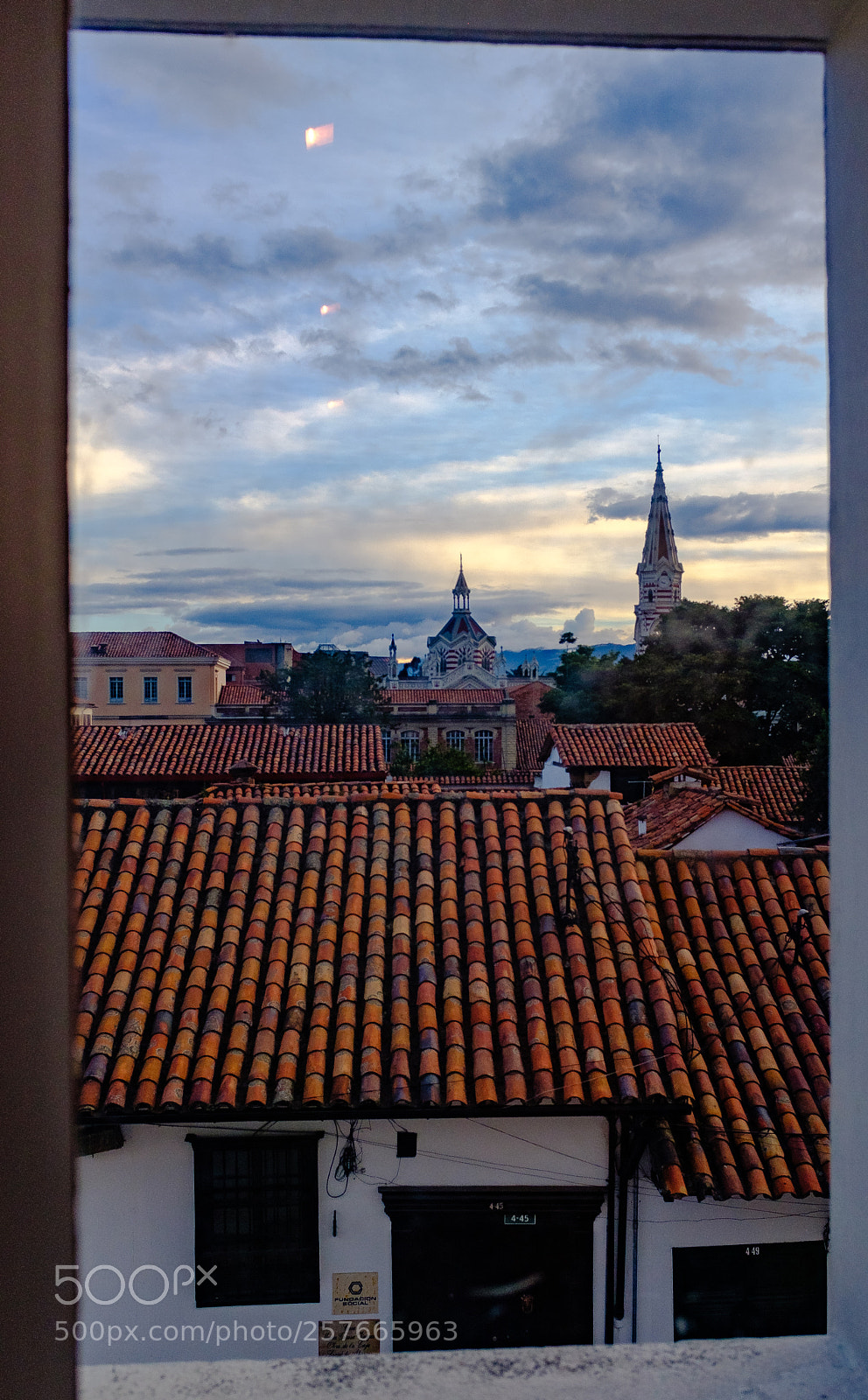 Fujifilm X100F sample photo. Musem window photography