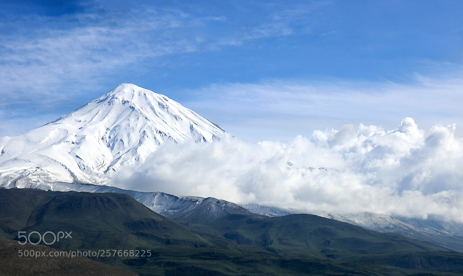 Canon EOS 750D (EOS Rebel T6i / EOS Kiss X8i) sample photo. Damavand peak photography