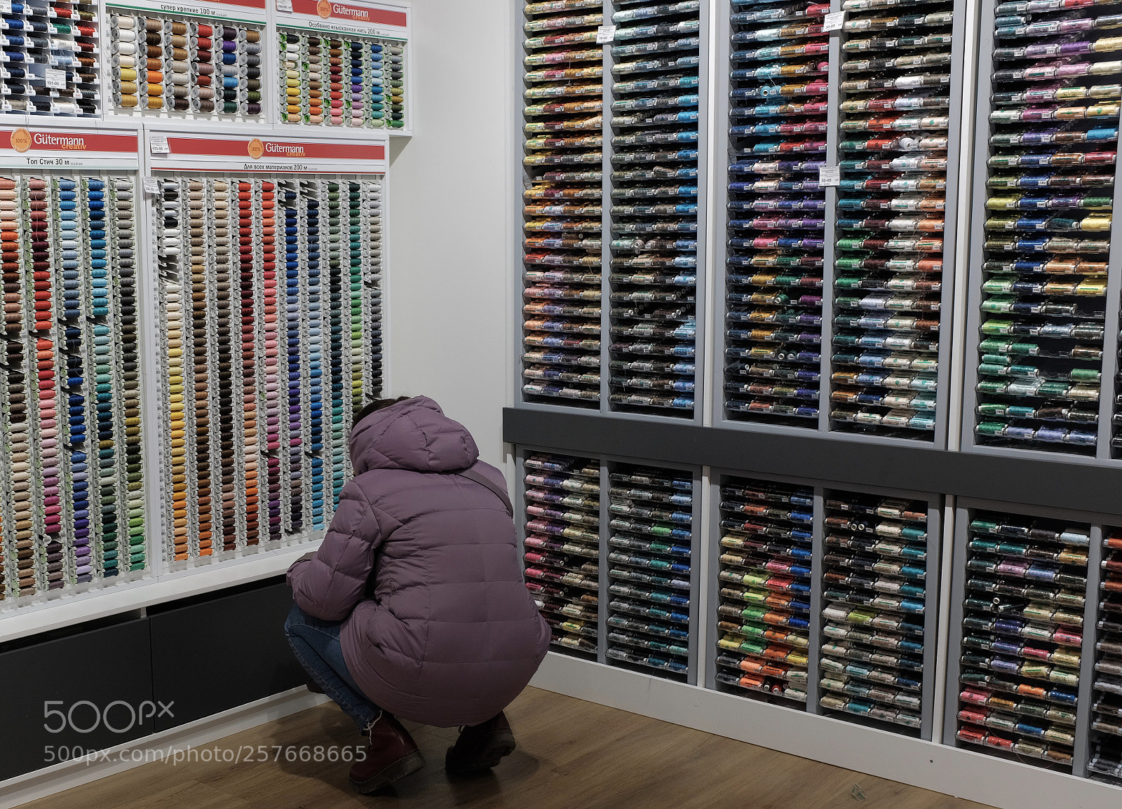 Fujifilm X100F sample photo. The difficulties of choice photography