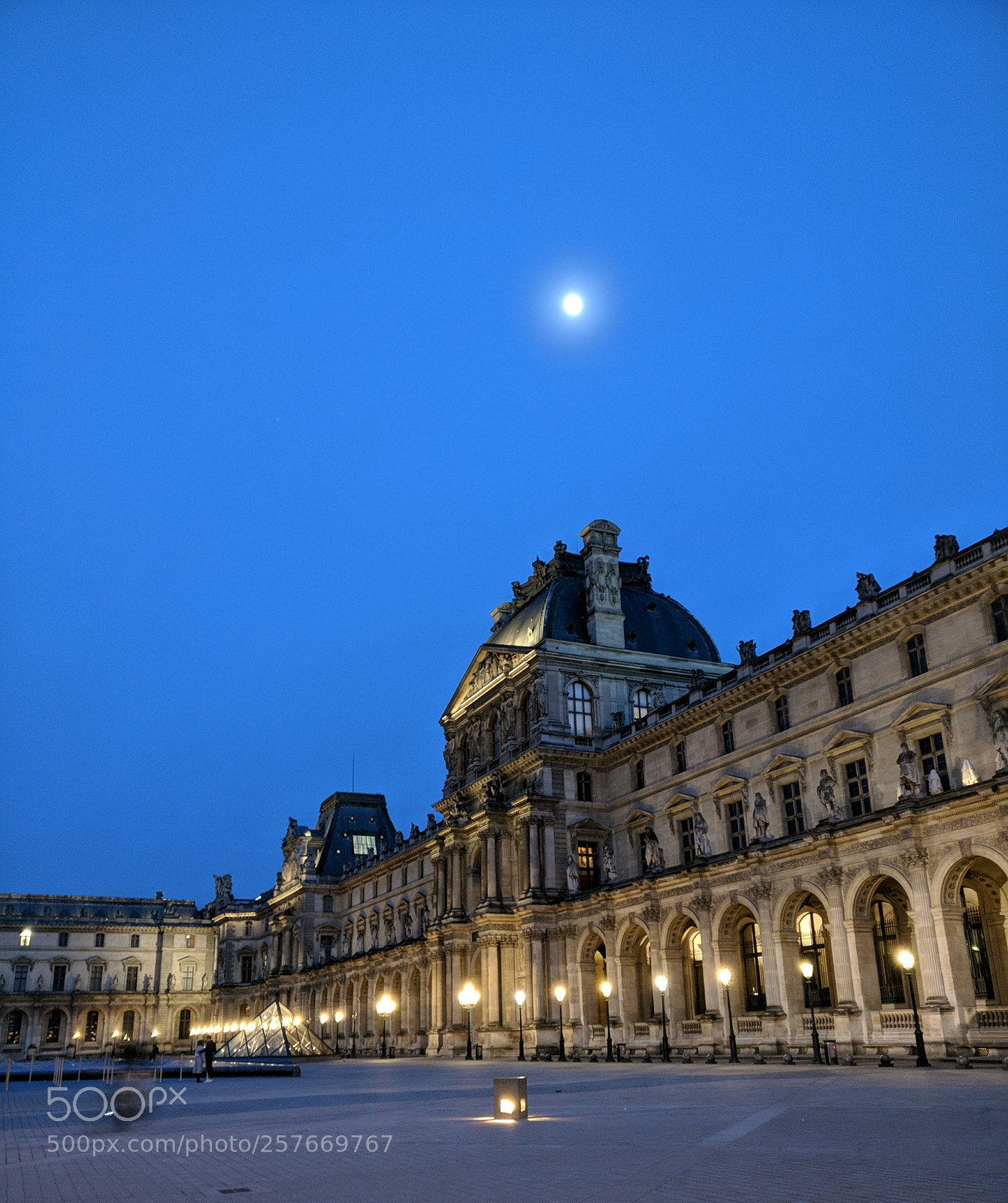 OnePlus A3003 sample photo. Louvre photography