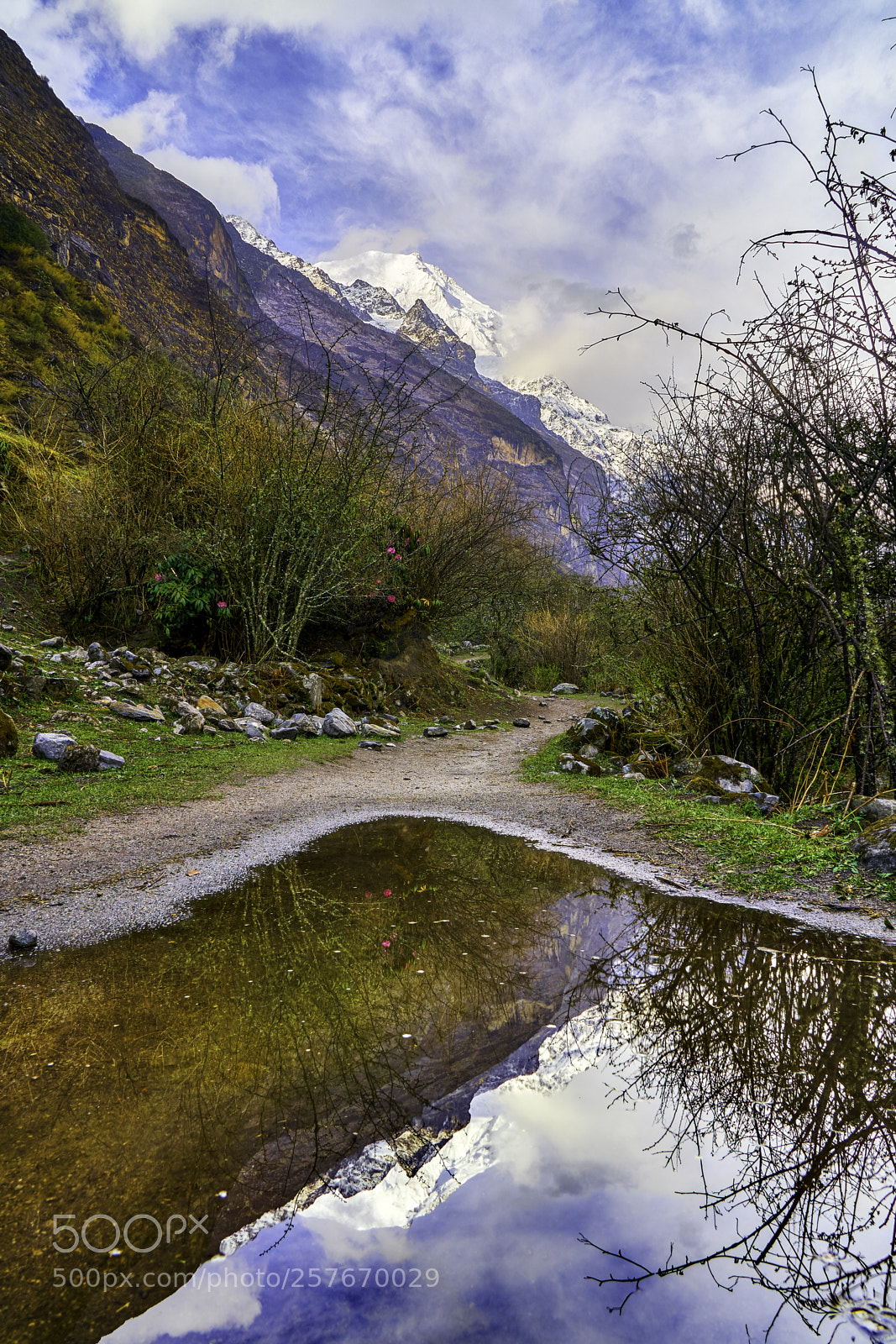 Sony a6300 sample photo. Nepali himalayas valley photography