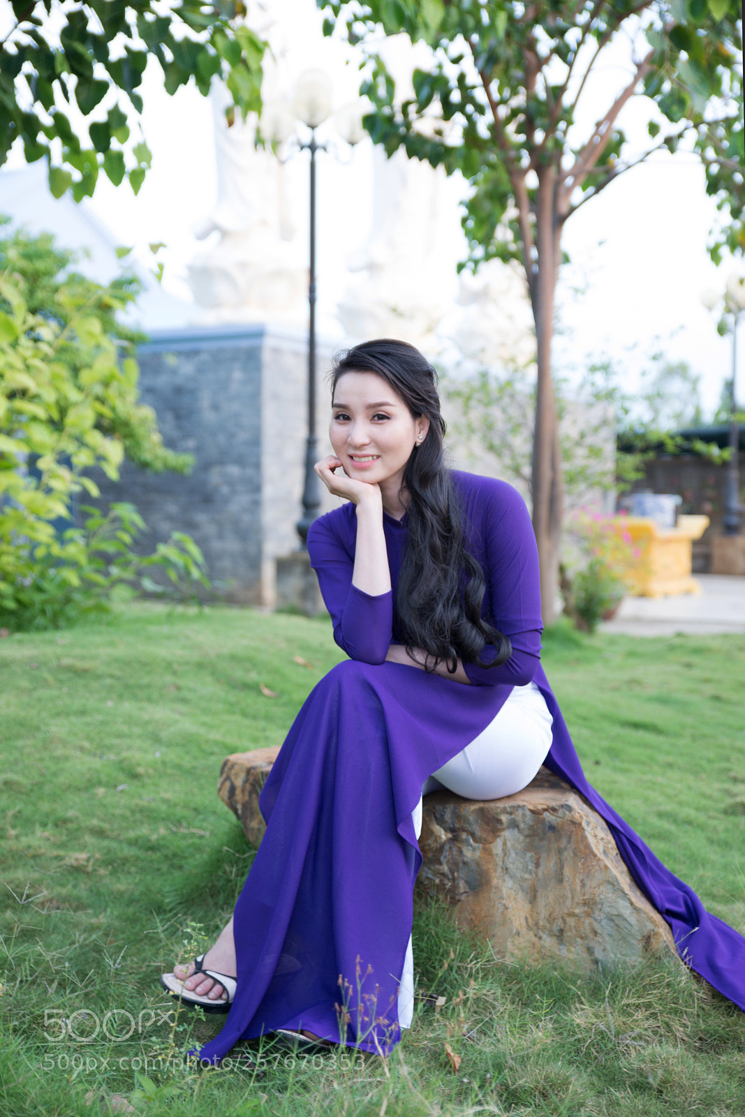 Nikon D610 sample photo. Vietnamese tradional clothes photography