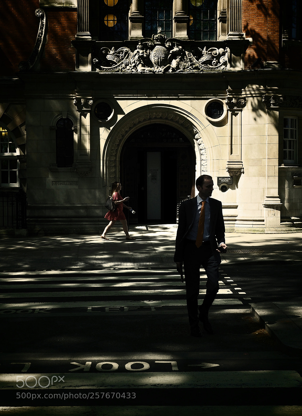 Olympus OM-D E-M1 Mark II sample photo. London - embankment photography