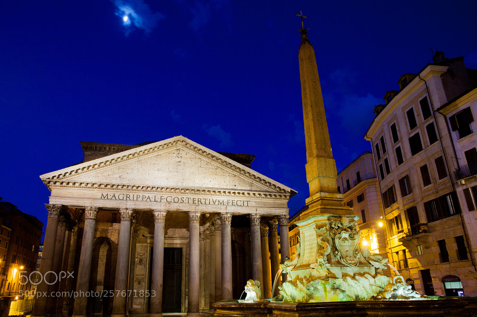 Canon EOS 5D Mark II sample photo. Pantheon at night photography