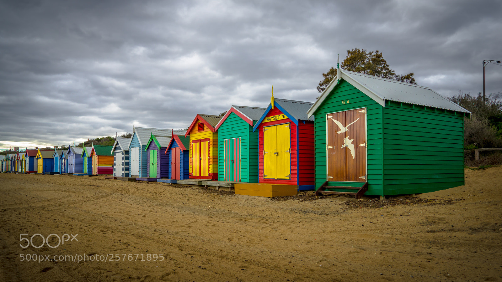 Sony a7R sample photo. Brighton beach boxes photography