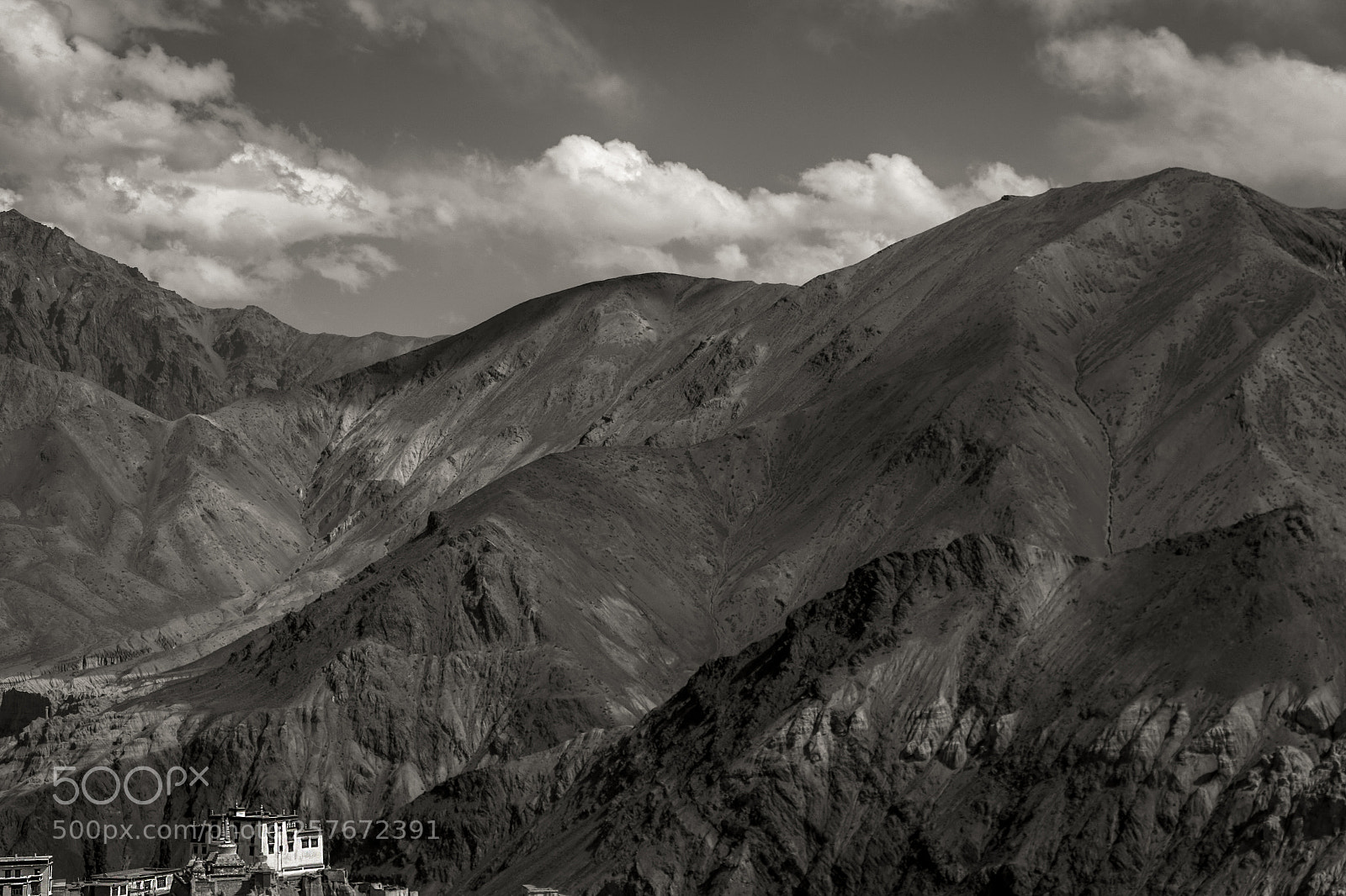 Canon EOS 7D Mark II sample photo. Lamayaru monastery, leh photography