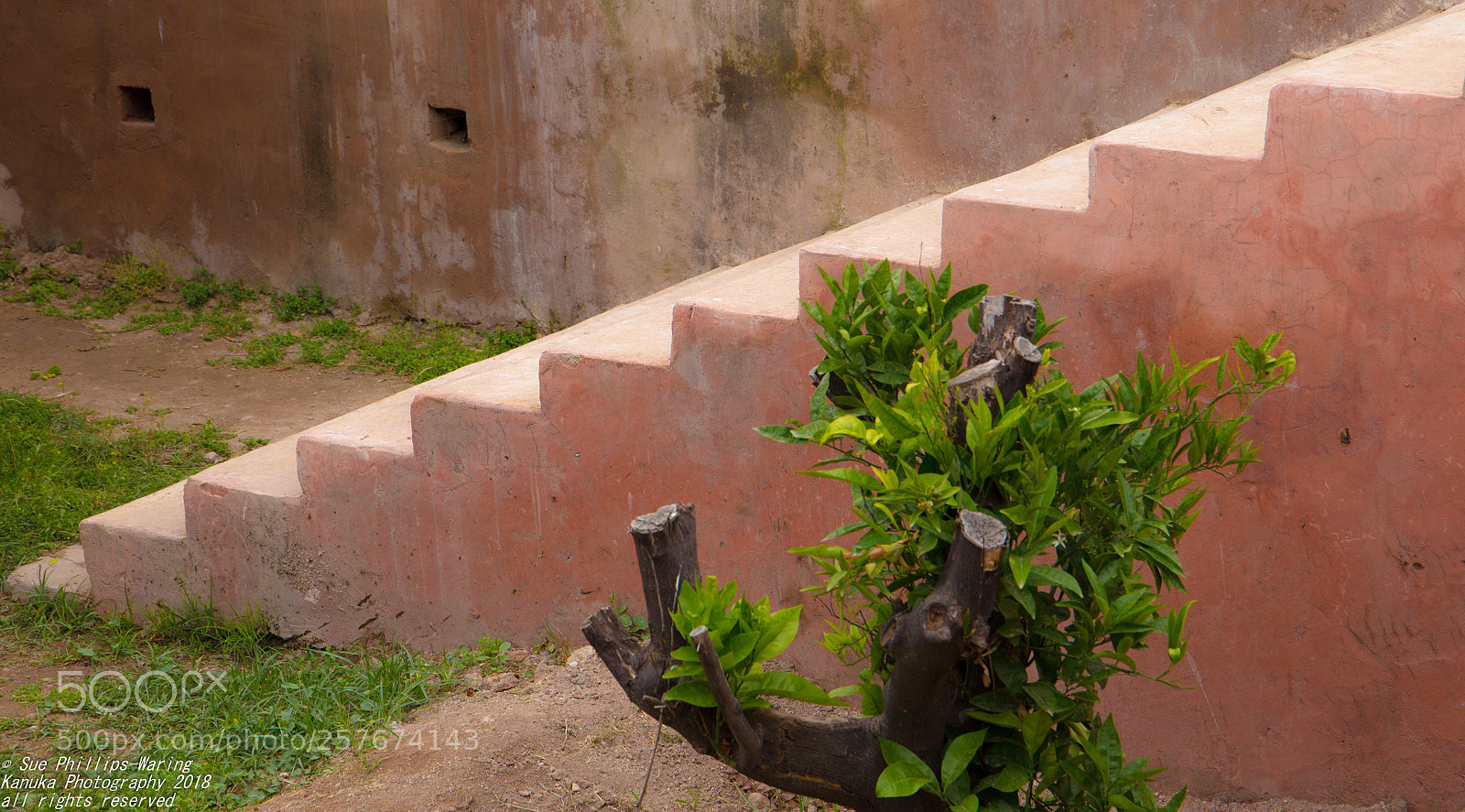 Canon EOS 6D sample photo. Stairs leading down  photography