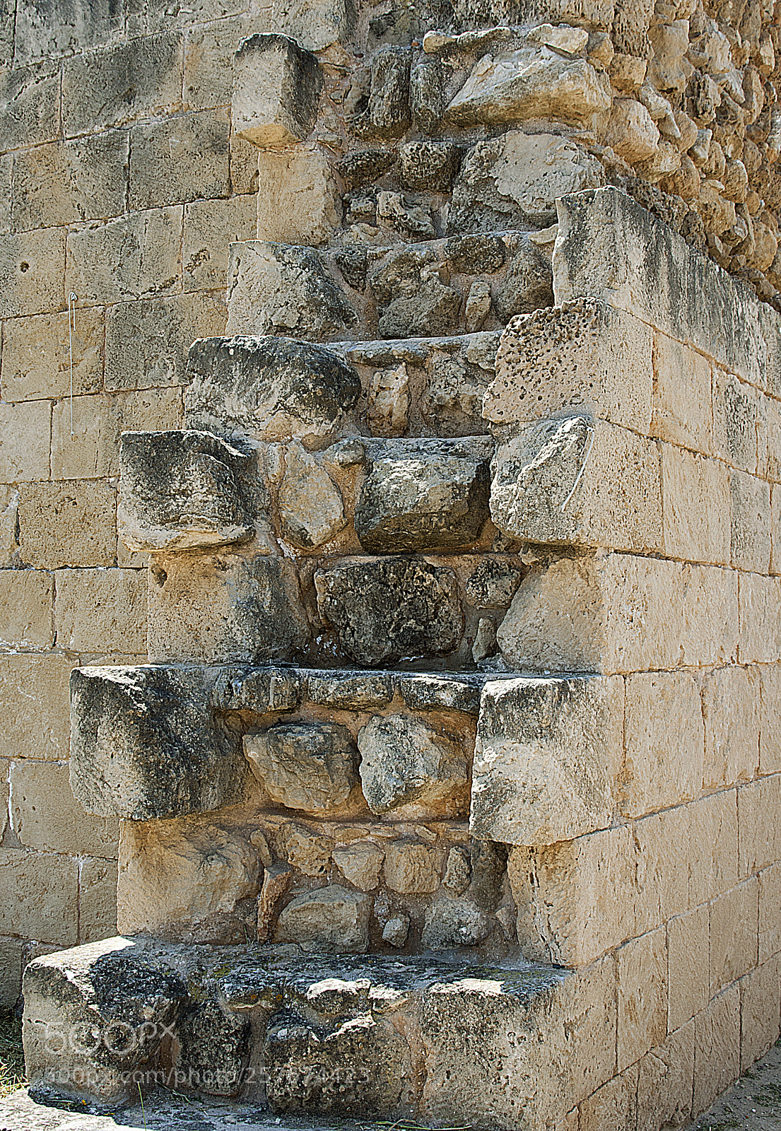 Canon EOS 350D (EOS Digital Rebel XT / EOS Kiss Digital N) sample photo. Detail of wall construction photography