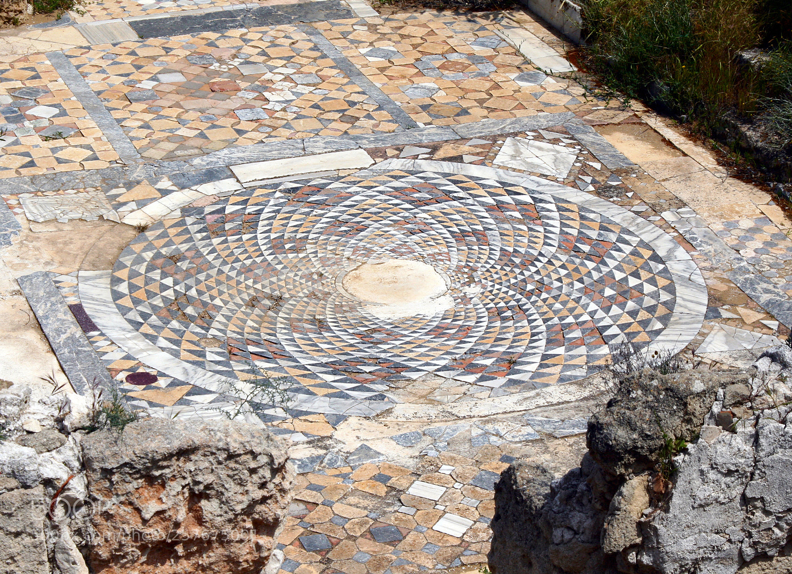 Canon EOS 350D (EOS Digital Rebel XT / EOS Kiss Digital N) sample photo. Salamis tiled floor o photography