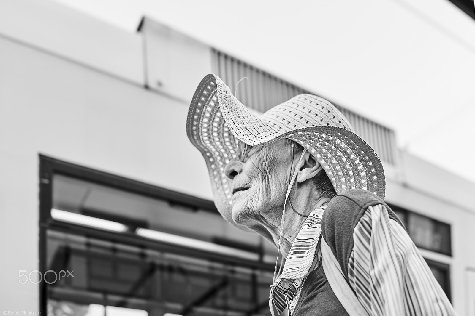 Sony Cyber-shot DSC-RX1R II sample photo. Frau 540 b&w photography