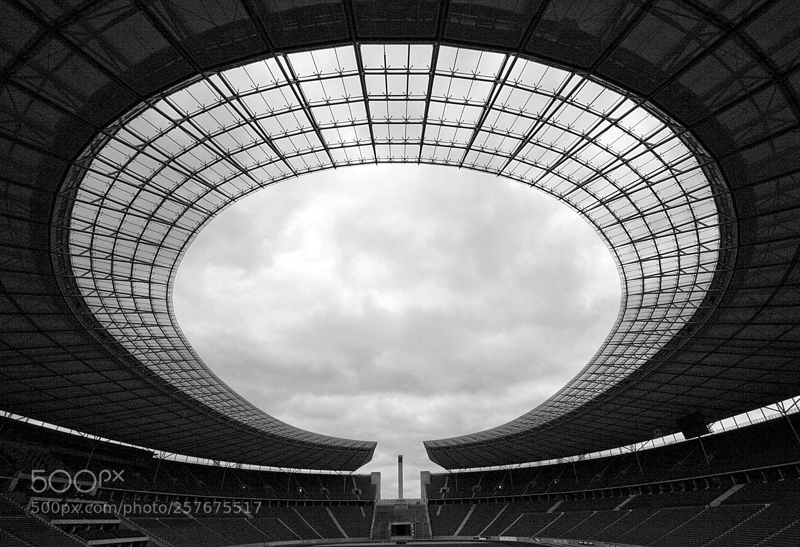Canon EOS 350D (EOS Digital Rebel XT / EOS Kiss Digital N) sample photo. Berlin olympic stadium o photography