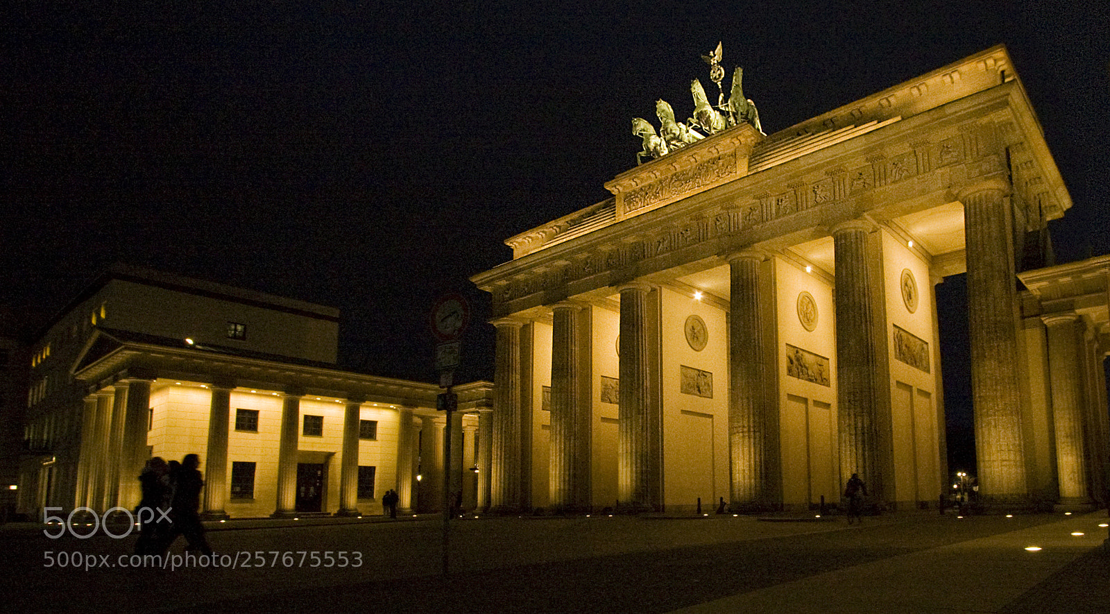 Canon EOS 350D (EOS Digital Rebel XT / EOS Kiss Digital N) sample photo. Brandenburger tor o photography