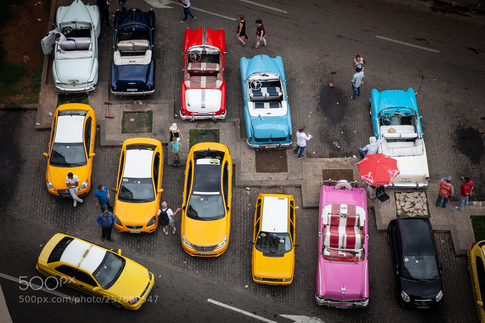 Canon EOS 5D Mark II sample photo. Taxi photography