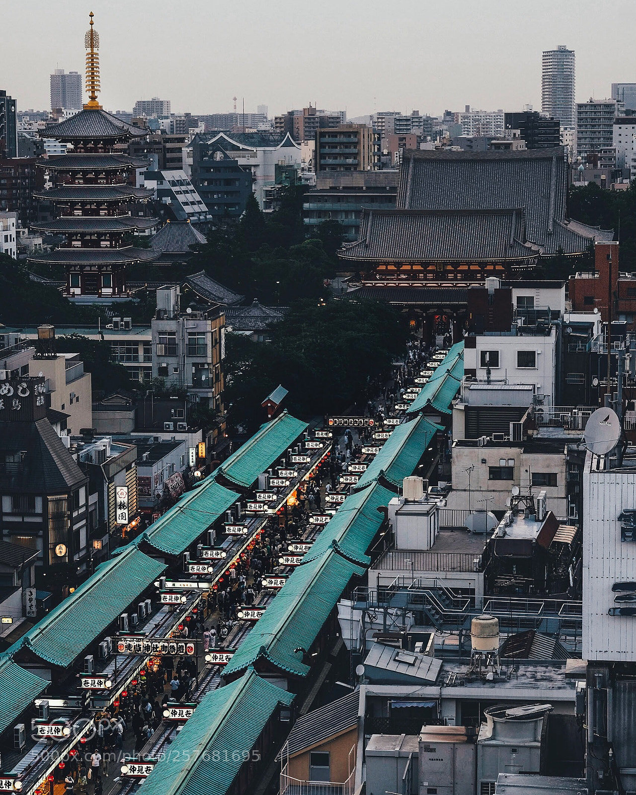 Fujifilm X-T20 sample photo. Senso-ji temple photography