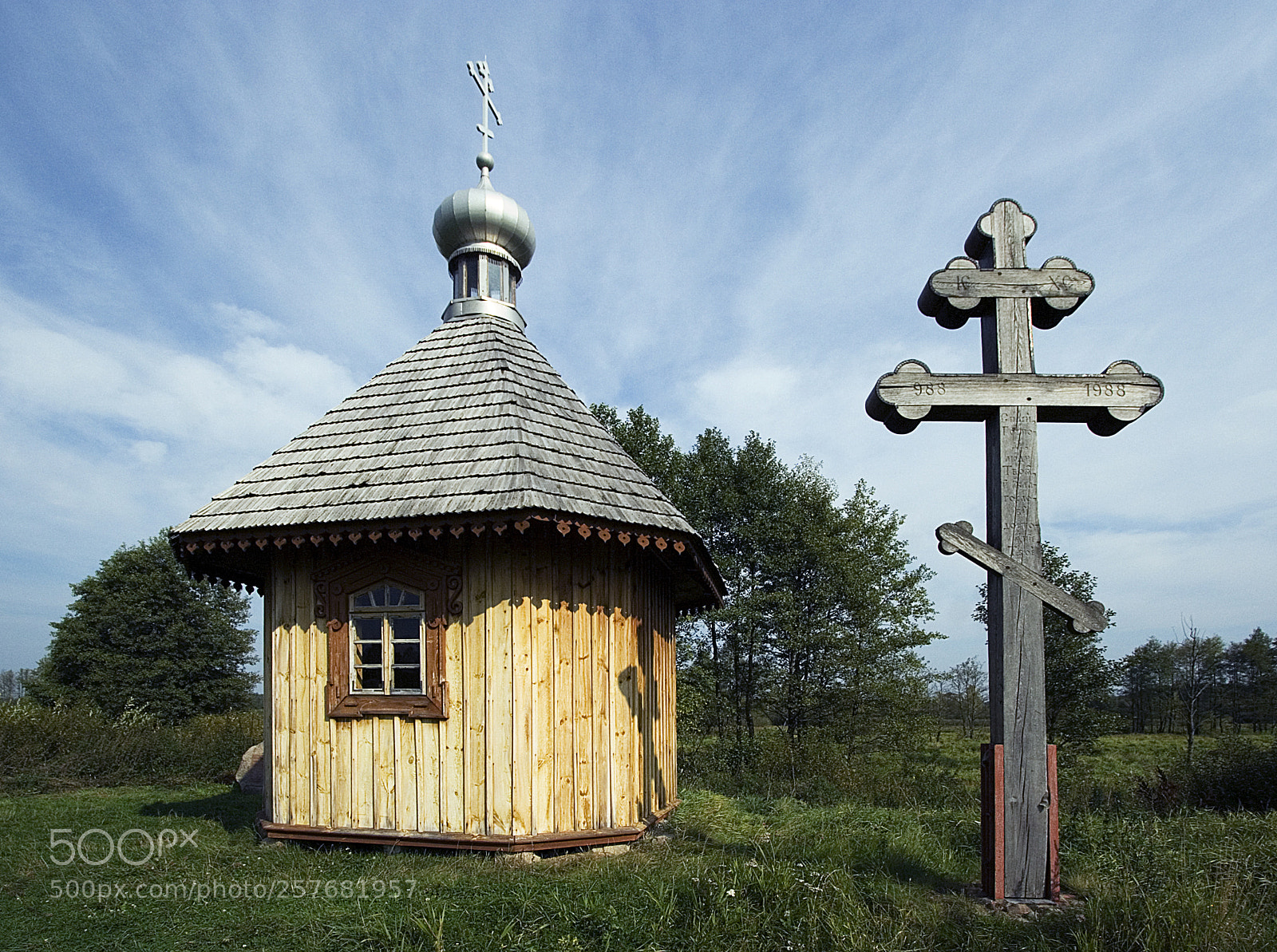 Canon EOS 350D (EOS Digital Rebel XT / EOS Kiss Digital N) sample photo. Rural polish church o photography