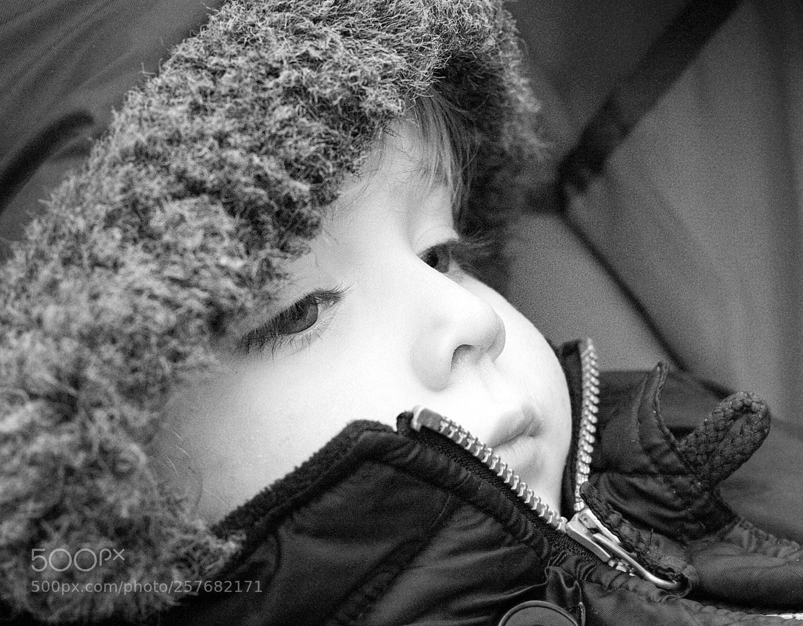 Canon EOS 350D (EOS Digital Rebel XT / EOS Kiss Digital N) sample photo. Sleepy o photography