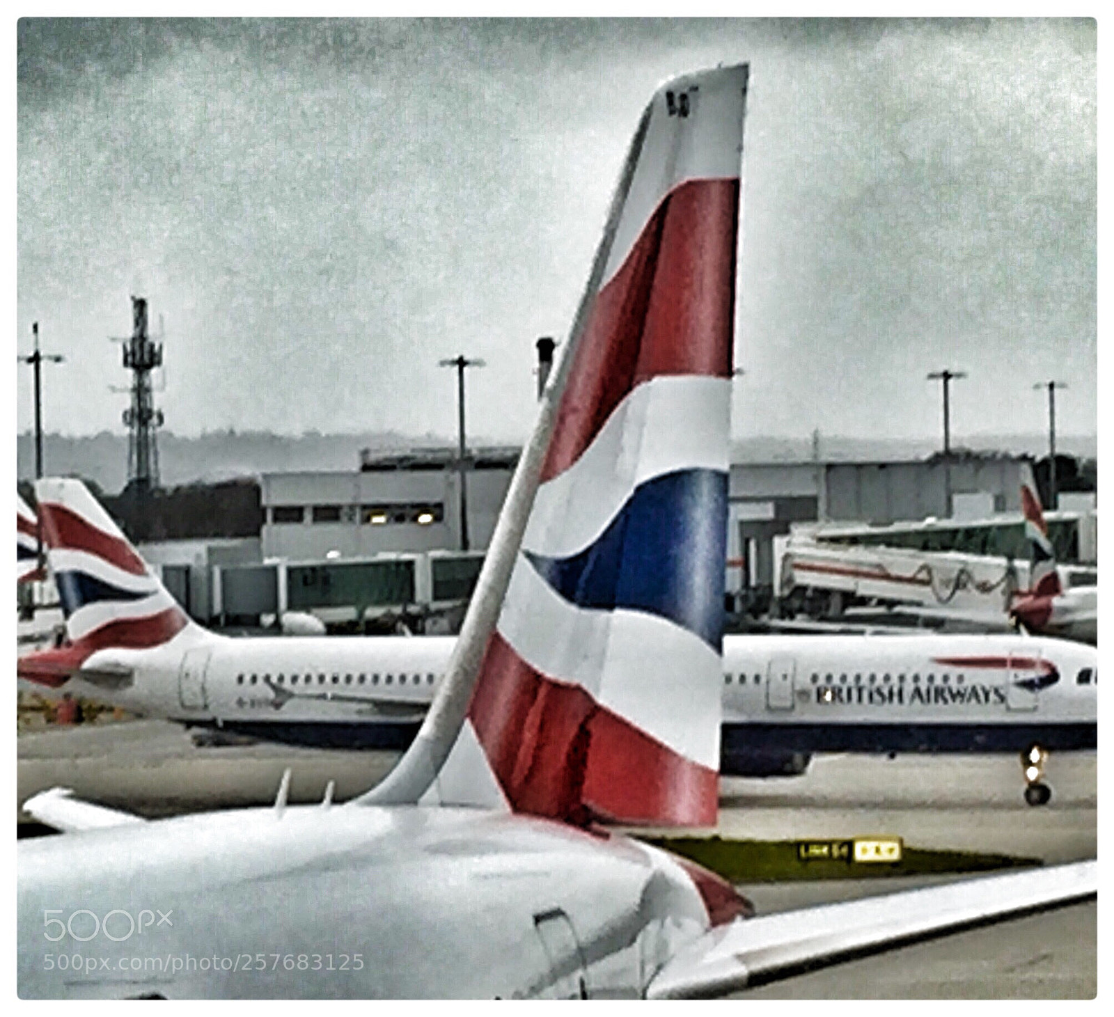 Apple iPhone 6 sample photo. Heathrow airport  photography