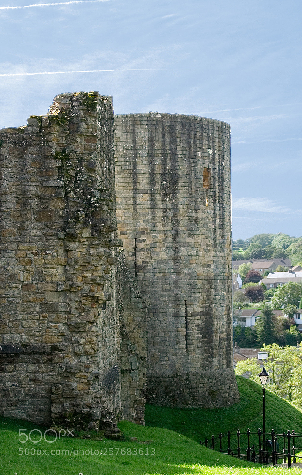 Canon EOS 350D (EOS Digital Rebel XT / EOS Kiss Digital N) sample photo. Barnard castle round tower photography