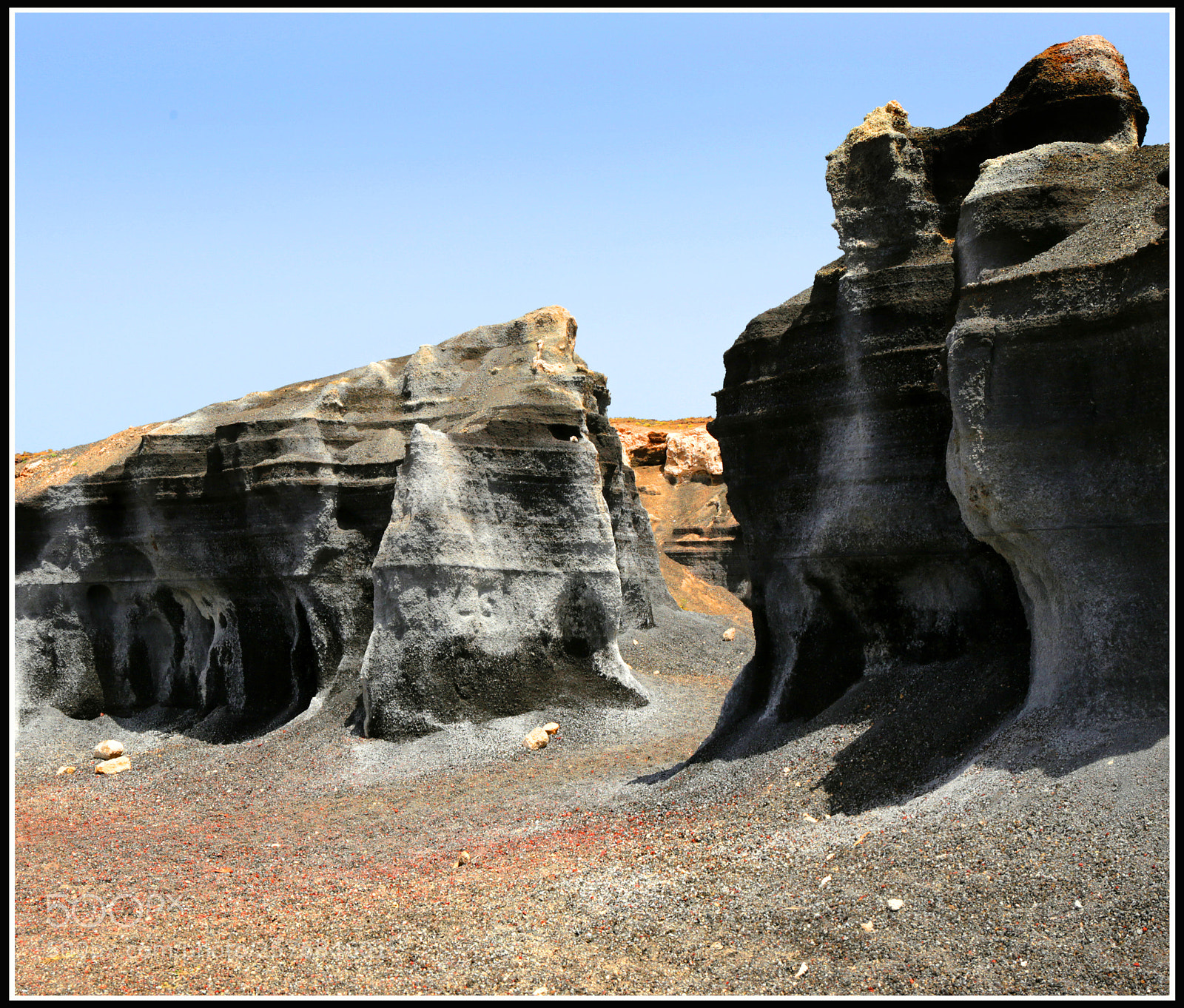 Canon EOS 6D sample photo. Lanzarote; black and red photography