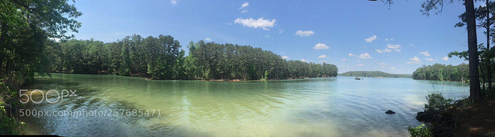 Apple iPhone SE sample photo. Mountain and lake photography
