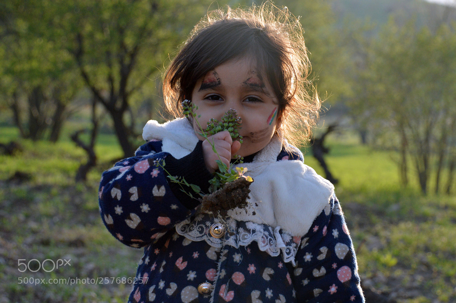 Nikon D3200 sample photo. Nice kids with flower photography
