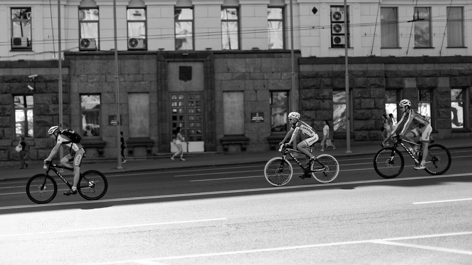 Canon EOS 5DS sample photo. Bikers on the dark photography