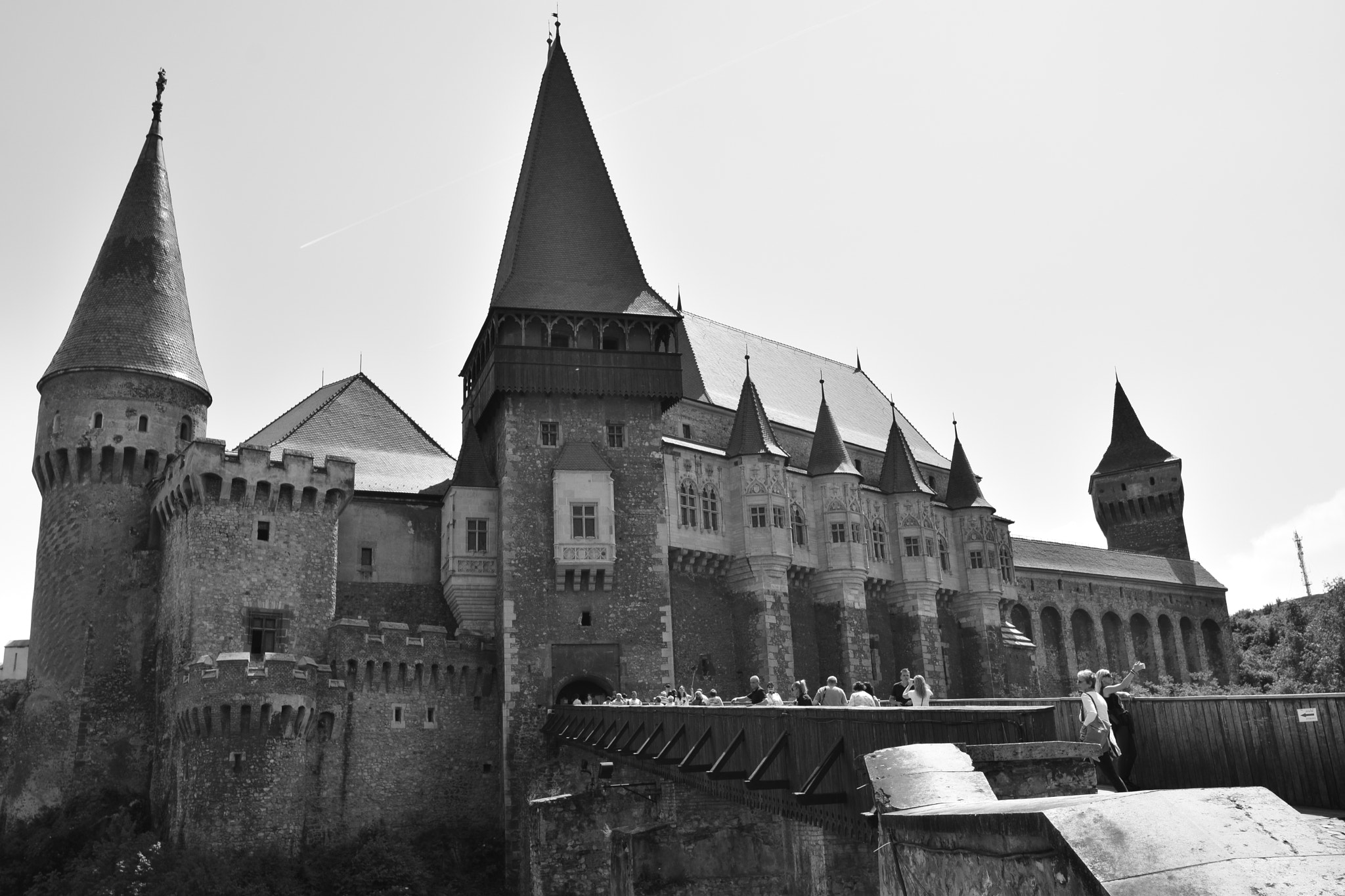 Nikon D3300 + Nikon AF-S Nikkor 20mm F1.8G ED sample photo. The corvin castle photography