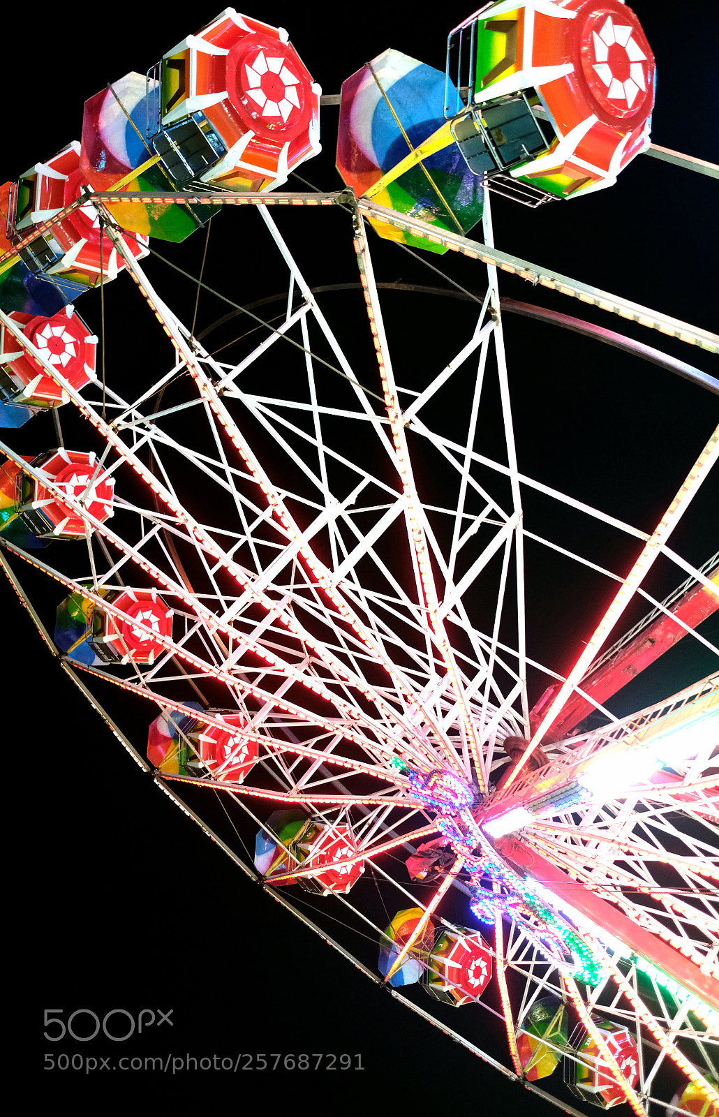 Fujifilm X-T2 sample photo. Night circuit wheel. photography