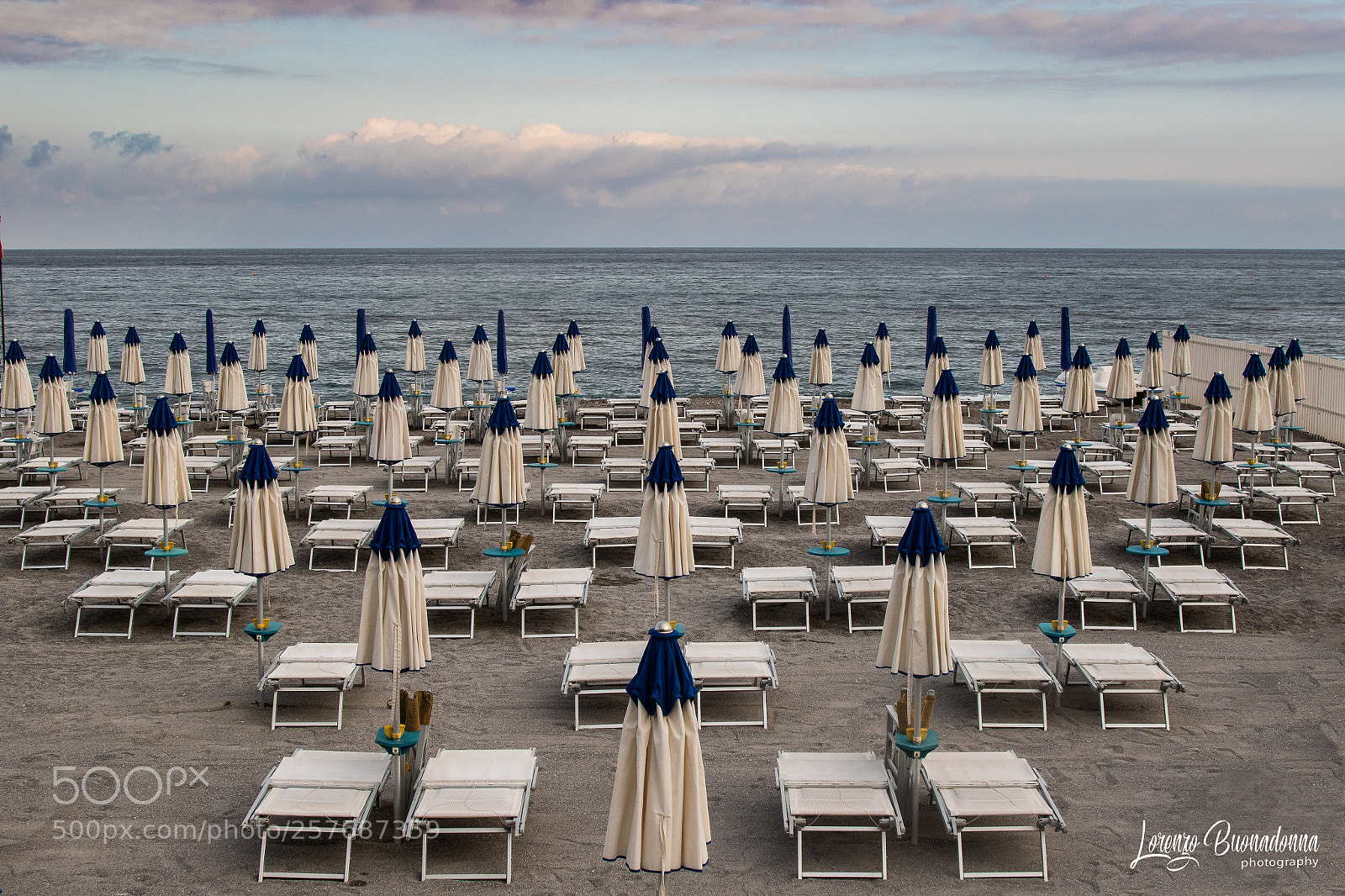 Canon EOS 7D Mark II sample photo. The beach (loano, italy) photography