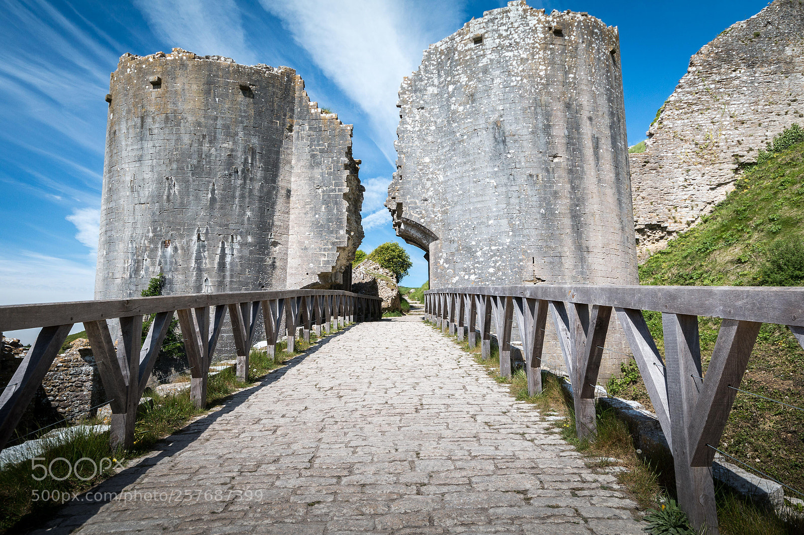 Canon EOS 70D sample photo. A castle in ruins photography
