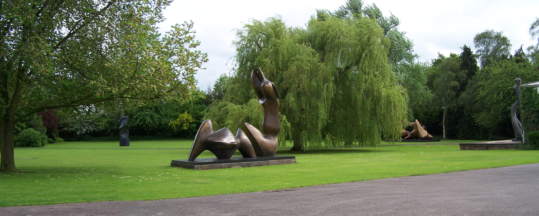 Kodak Z740 ZOOM DIGITAL CAMERA sample photo. Multiple hm sculpture o photography