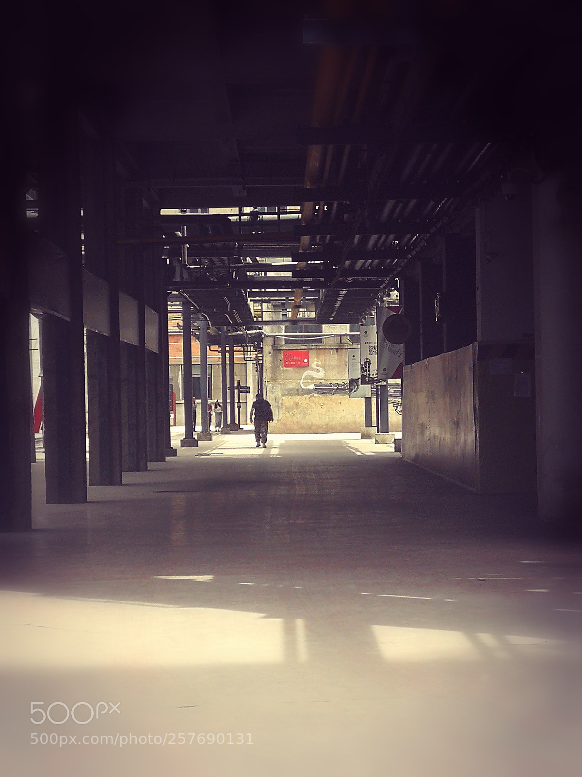 HUAWEI P10 sample photo. The lost factory photography