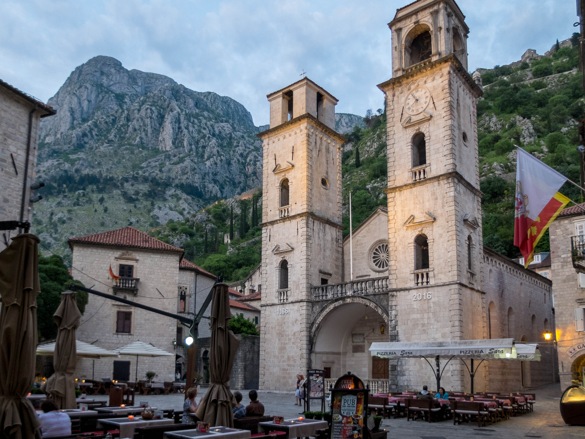 Fujifilm X20 sample photo. Kotor photography
