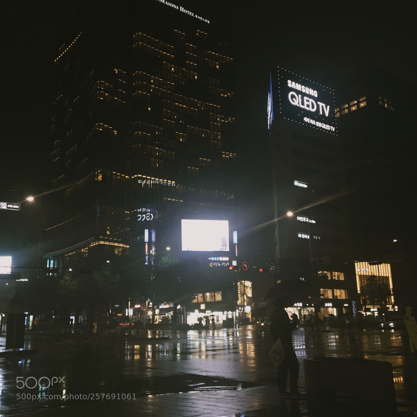Apple iPhone 6s sample photo. City life photography