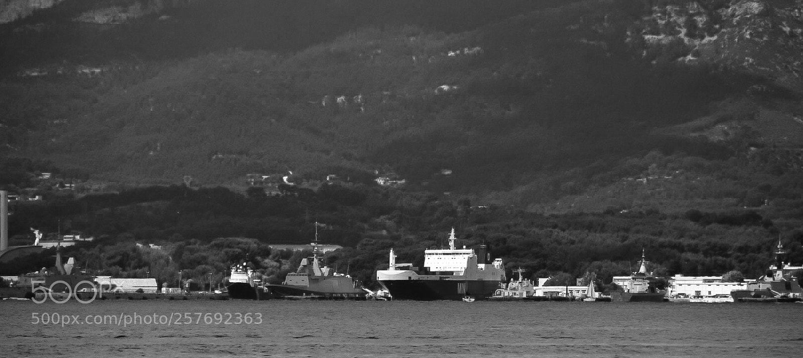 Nikon D5300 sample photo. La rade de toulon photography