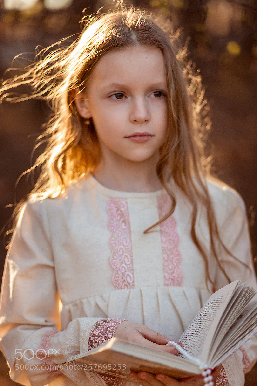 Canon EOS 6D sample photo. Spring reading photography
