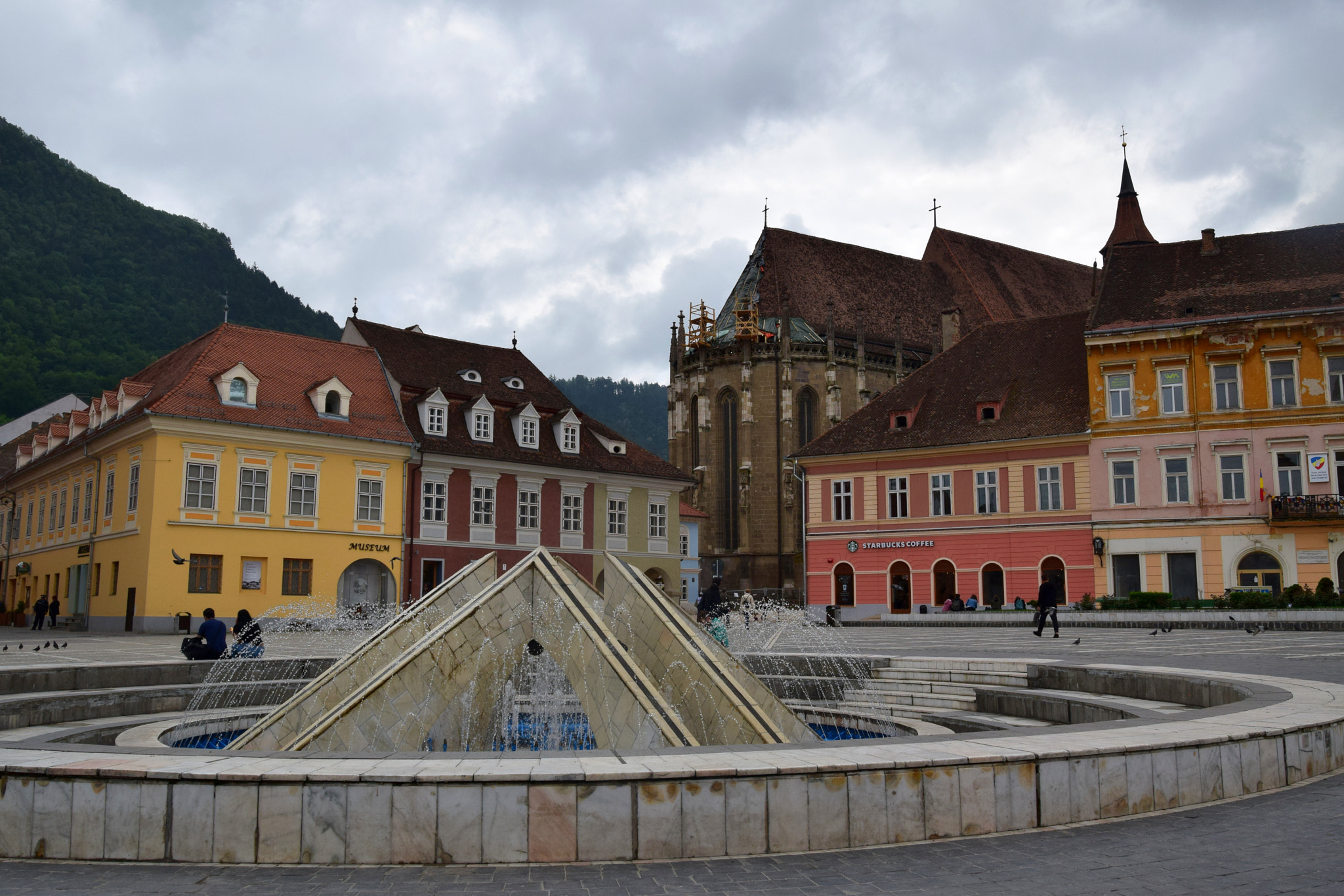 Nikon D3300 + Nikon AF-S Nikkor 20mm F1.8G ED sample photo. Brasov photography