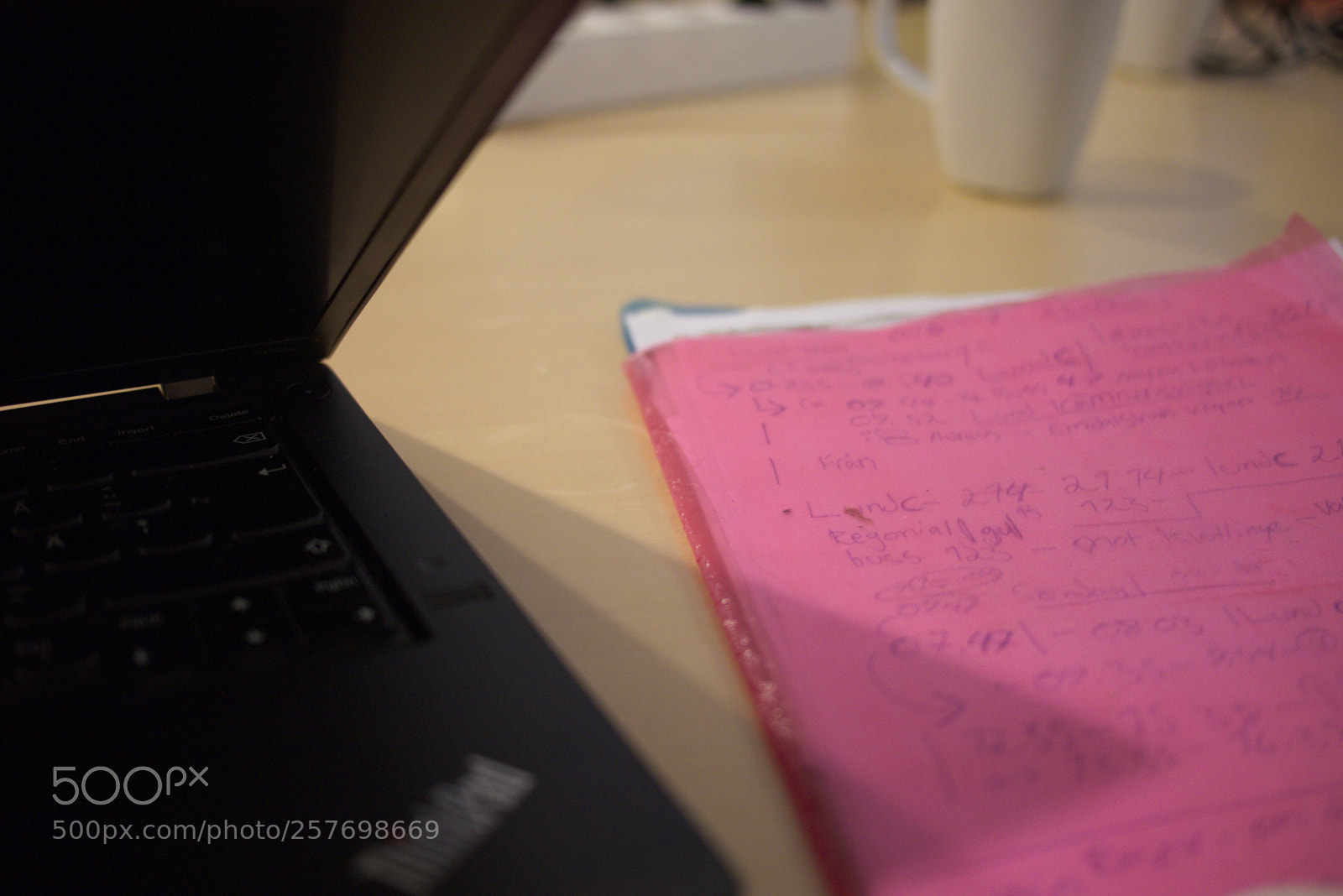 Panasonic Lumix DMC-G6 sample photo. Laptop with noteblock at photography