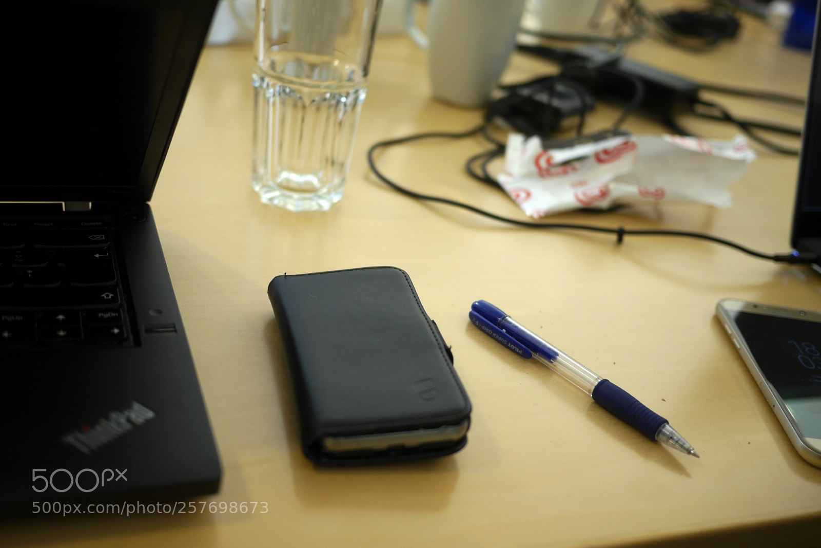 Panasonic Lumix DMC-G6 sample photo. Laptop with things at photography